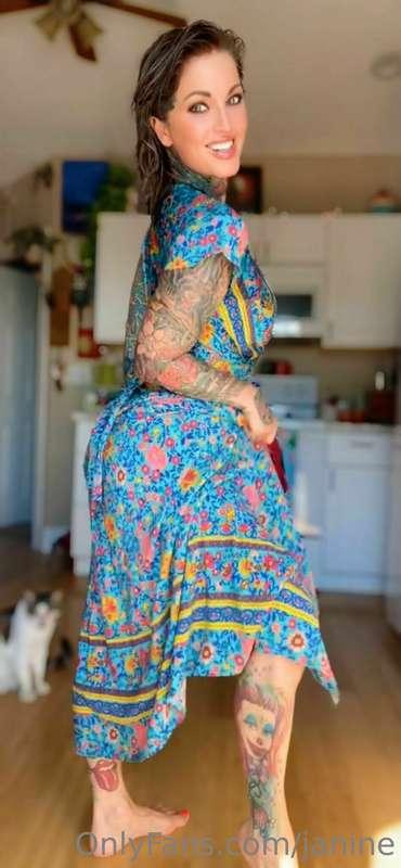 Hey, sweetheart! Book your video chat session with me. if yo..