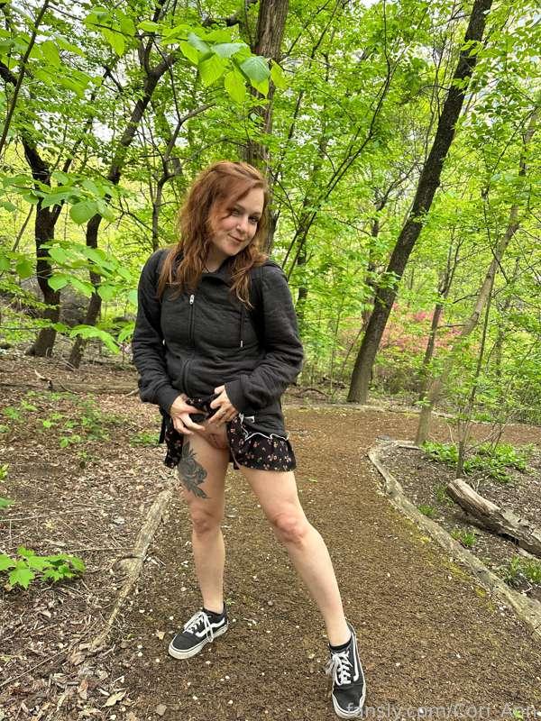 Do you know what this look means? Next week I’ll post some sex in the park videos!

#fyp #flashing #shortskirt #upskirt #pussy #public #outdoor #exhibitionist #nudeinpublic