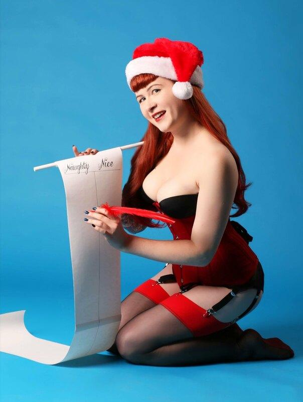 ?DECEMBER THEME COMP ENTRY?

Wow, @stephaniejay_uk is stunni..