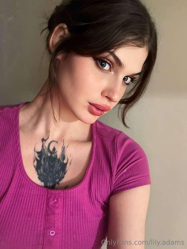 Love yourself first and the world will follow 💖💋🌎✨