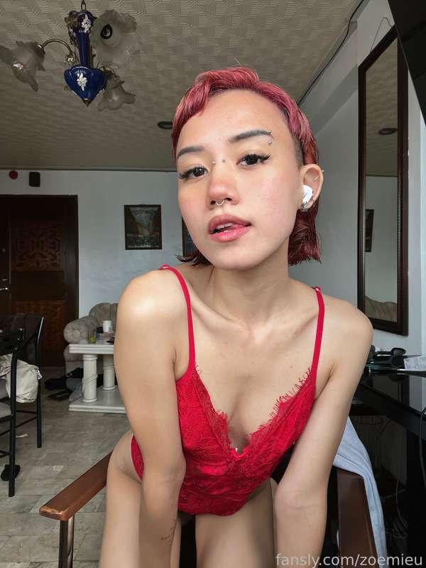 zoemieu image #2