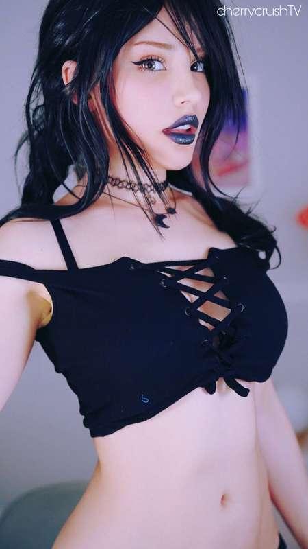 Can I be your goth gf?