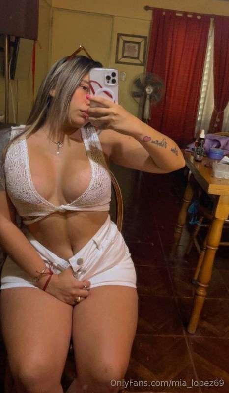 @prettywoman54      F E T I S H L O V E R 🦶💨❤️‍🔥    🔥 𝐅𝐑𝐄𝐄 🔥..
