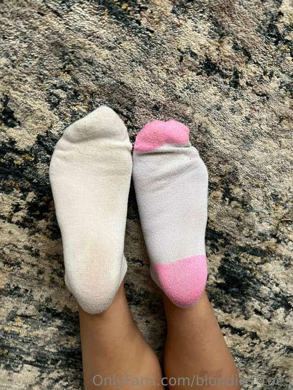 Sweaty soles & socks 🧦