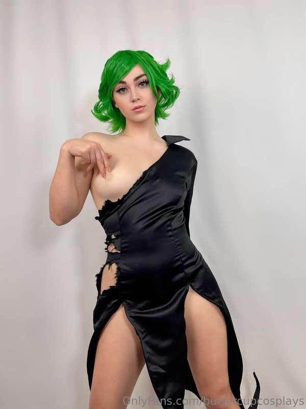 Do u like it when I pull on my nipples? 😘 Tatsumaki full set..