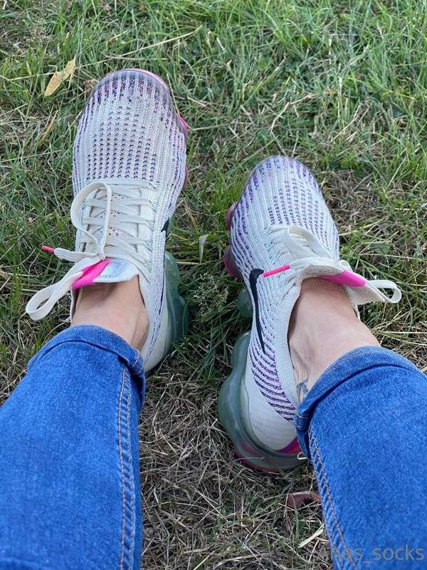 12 hours In these trainers 👟 my feet need a good massage… wh..