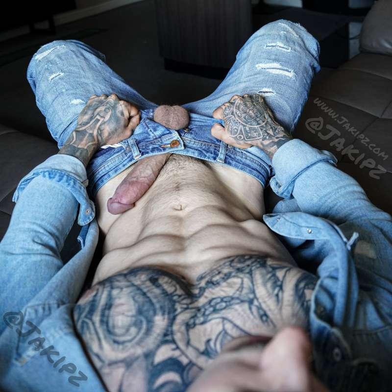 Would you suck the maple syrup out of this handsome Canadian..