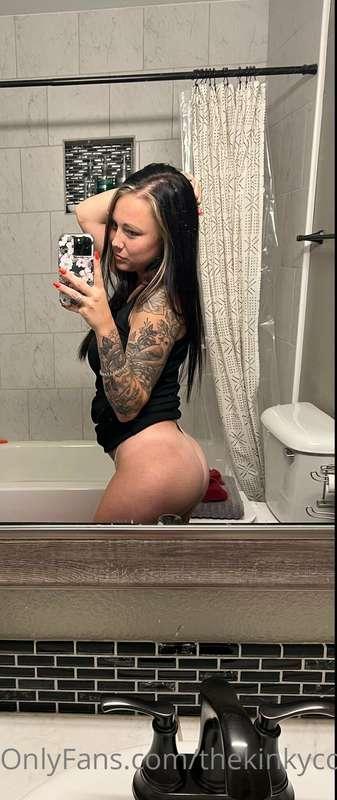 Some booty for you guys 😘