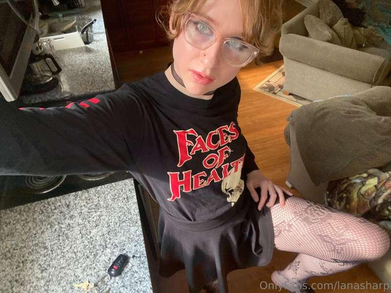 Do you like depressed girls with no money