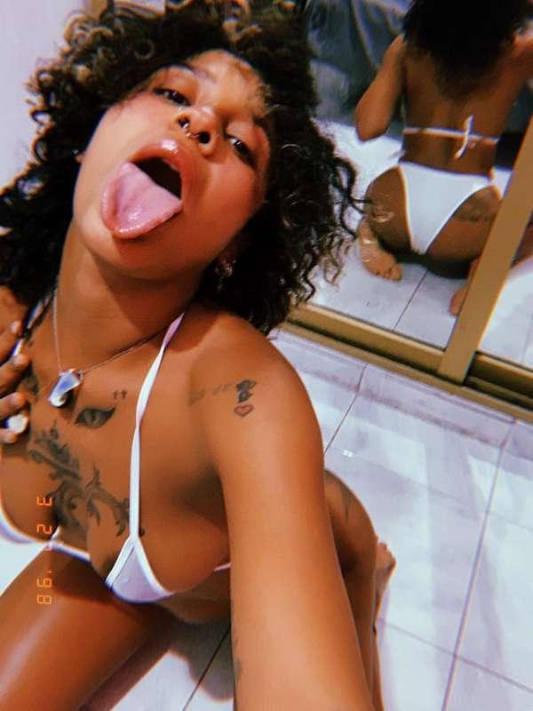 mis bebes como estan 🤤🤤