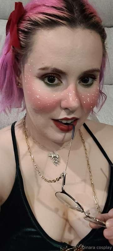 Feeling a little naughty like a bad little Christmas elf