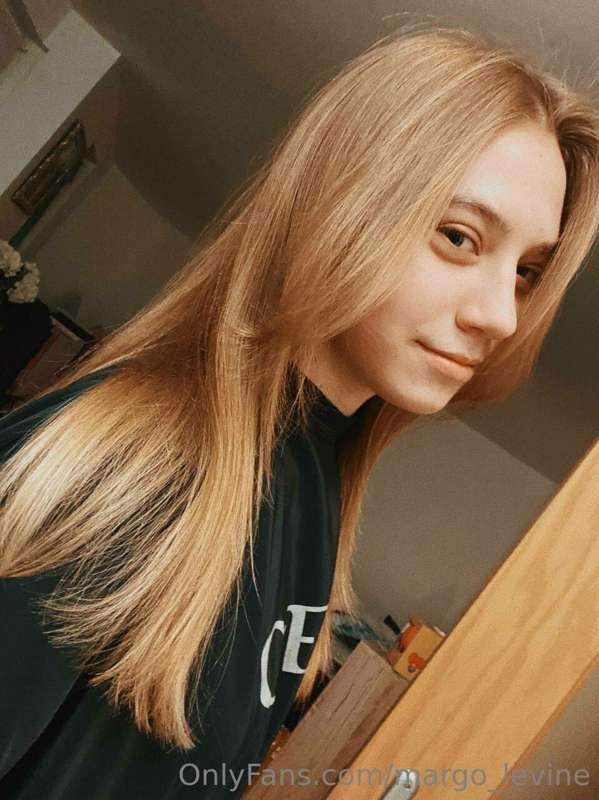 I'm 100 percent happy with my look today!😜😗