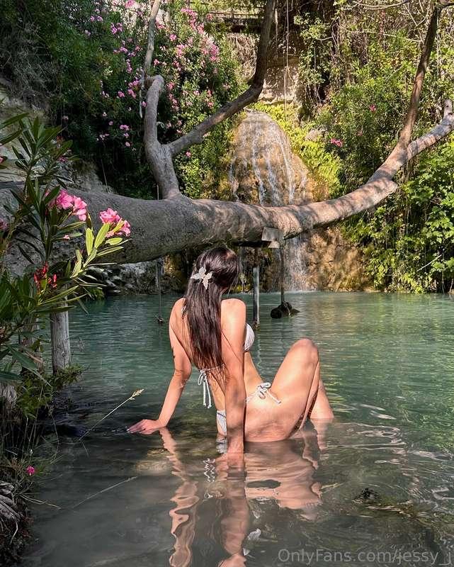 What a wonderful place, isn't it?🥰🥰🌸🌺