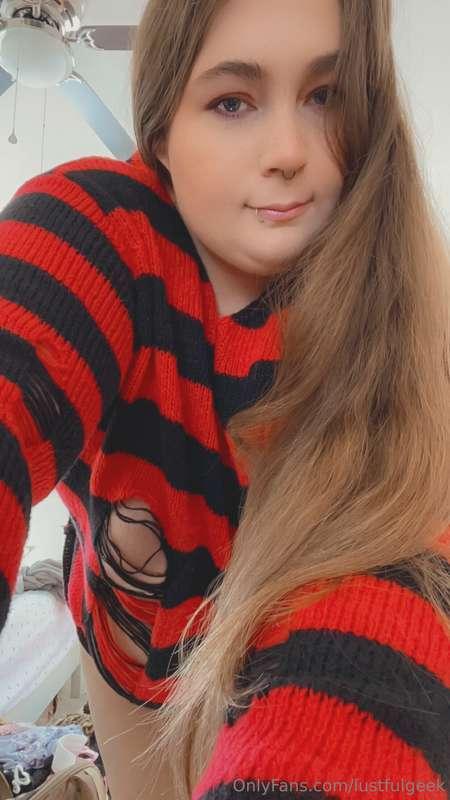 lustfulgeek image #1