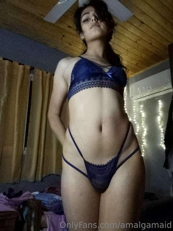 I want to feel your fingers on my skin !