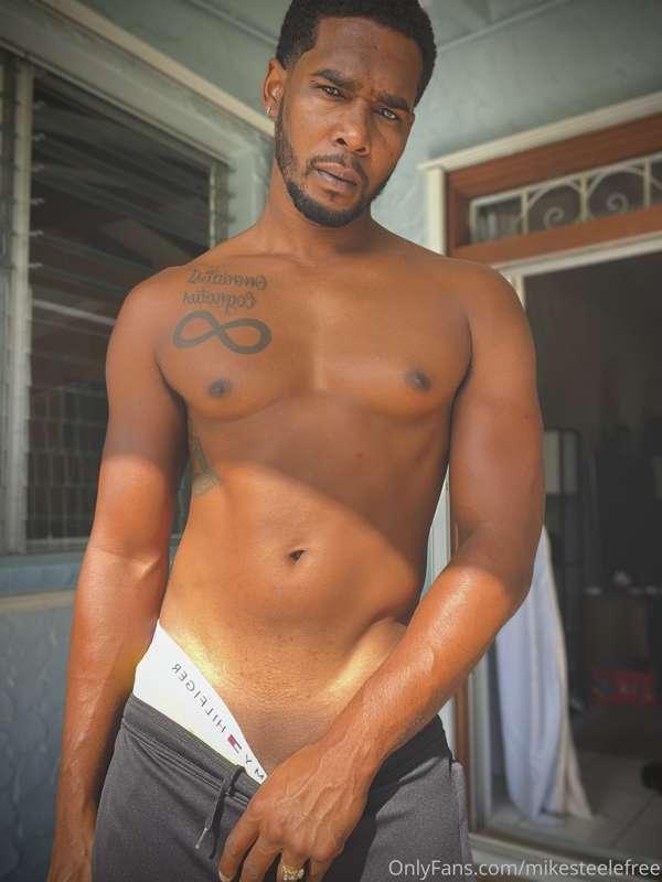 Daddy’s home, how are you? @mikexsteelexx