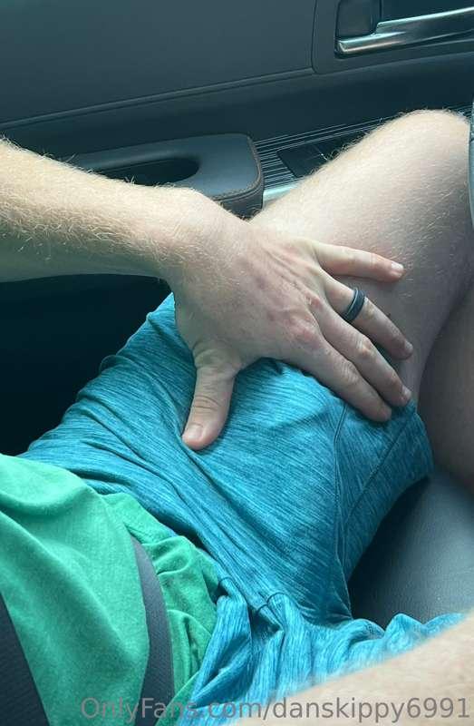 If you want to see me daily nudes @danskippy6991vip