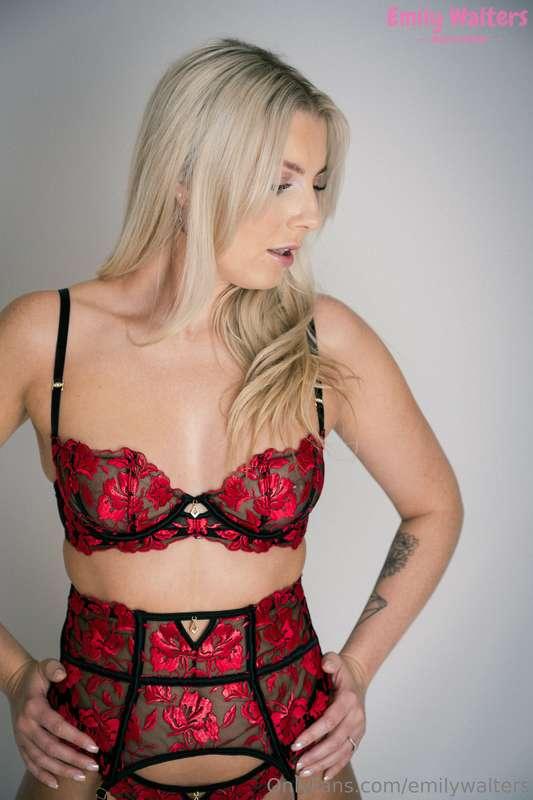 FRONT or BACK 🖤🌹