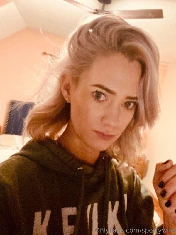 It’s almost Friday! Message me and tell me what you’re up to..