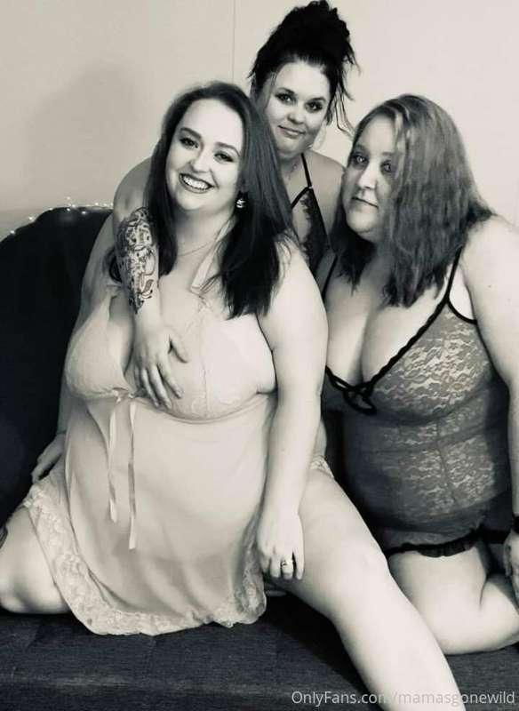 We officially passed 100 subscribers! Enjoy our new shoot Th..