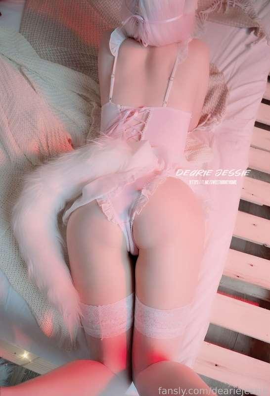 Your neko-girl is resting (^=◕ᴥ◕=^) Do you like my pink bodysuit, master? So cute~ Oh, let me guess, you like my sweet ass better? ;)

Tags: #fyp #kawaii #neko #cosplay #anime #stockings #ass