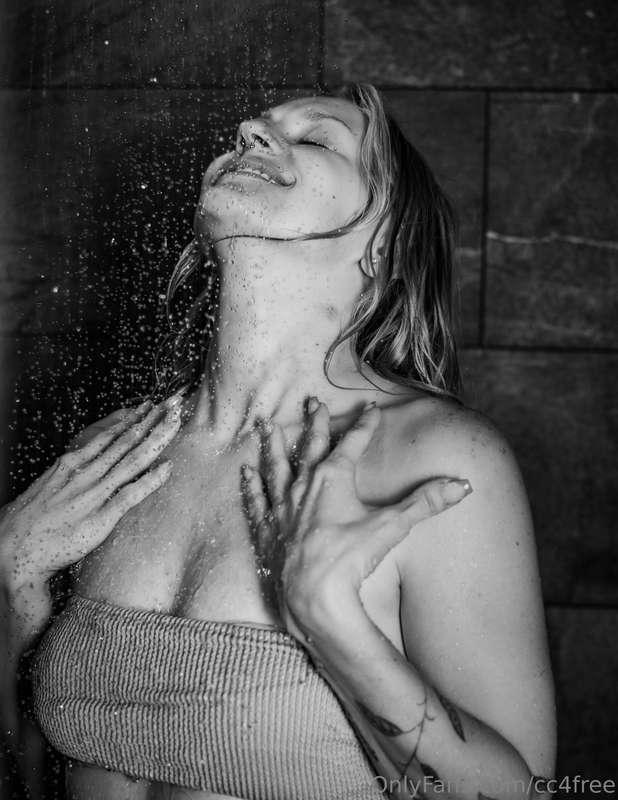 who wants to shower with me? 🧼