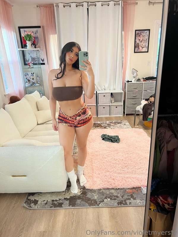 Let loose and unleash your wild side with me🥰https://onlyfan..