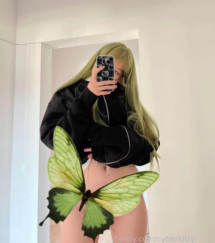 Hello 🍃 do you think green hair looks good on me? 👉🏻👈🏻
I love how they match with these panties 
      ૮꒰ ྀི &gt;⸝⸝⸝&lt; ྀི꒱ა
     

#fyp #ass #butt #boobs #tits #cute #nomakeup