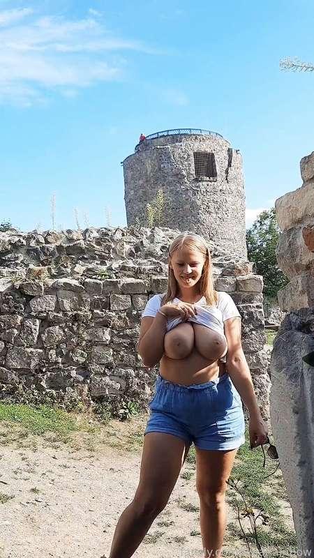 I'm sure I've mentioned more than once that I love visiting medieval castles. It makes me a lot of smiles, joy, fun and satisfaction. Kisses. #polarainbow #tits #bigtits #hugetits #boobs #bigboobs #hugeboobs #bigareolas #ghostnipples #hugemilkers #largebreasts #breasts #busty #paletits #palegirl #smile #nsfw #hot #sexy #slavicgirl #thighs #thickthighs #thick #publicflashing #public #flashing #outdoor #outdoorrecreations 