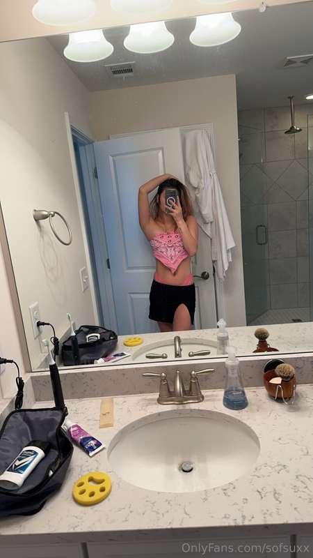 goood morning, doing some cleaning and found this mini skirt..