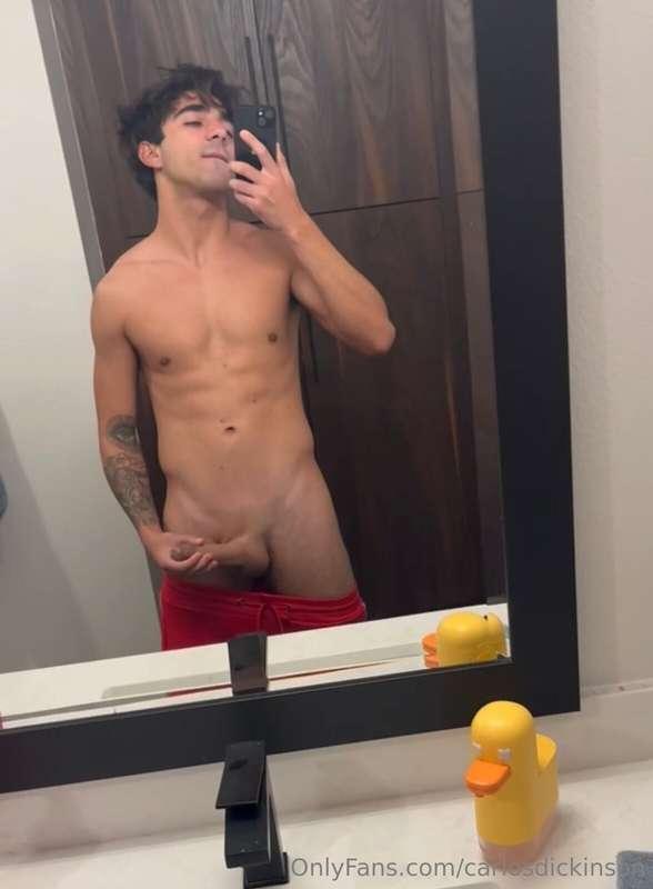 carlosdickinson image #1