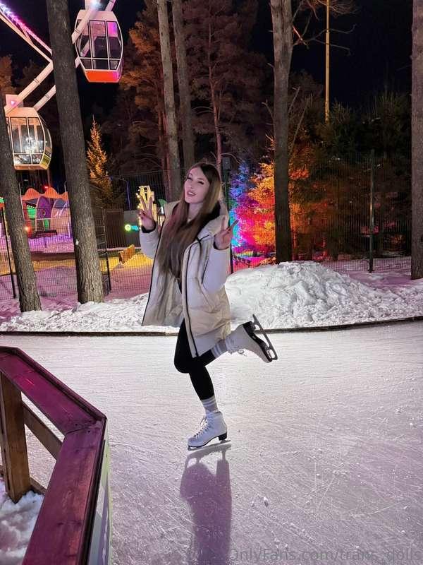 Weekend entertainment⛸️! How did you spend your weekend?💕