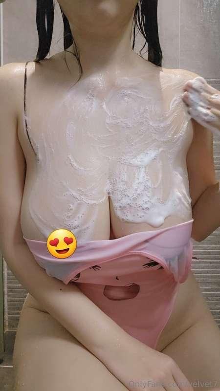 TGIF💗
Sep Gift set is here 🎁 for 150$

It contains ( Ahegao ..