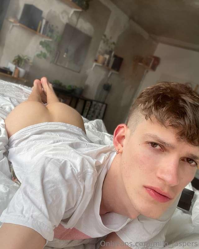 need a pillow? 🙊