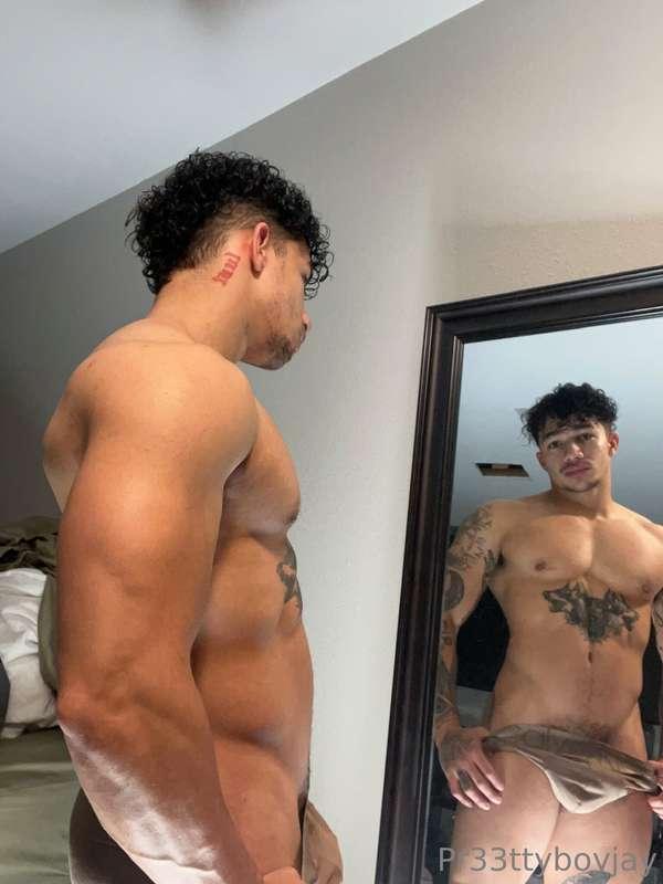 Who gets to sit on your face first? 😏