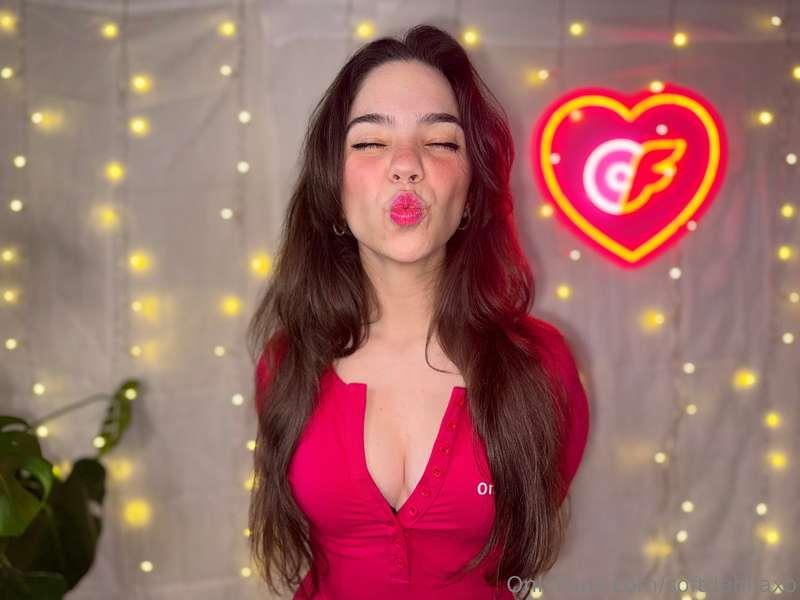 kisses to get you through your sunday!!