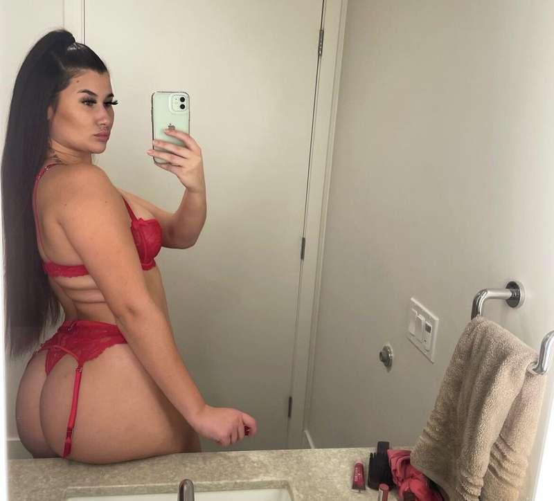 do u like the view 😈