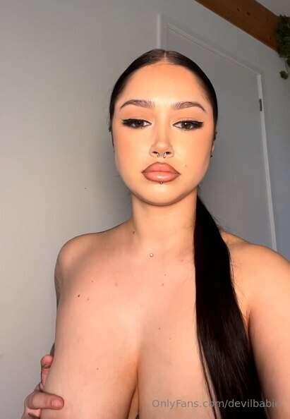 What if I leave my lipstick on your tip? 🤭