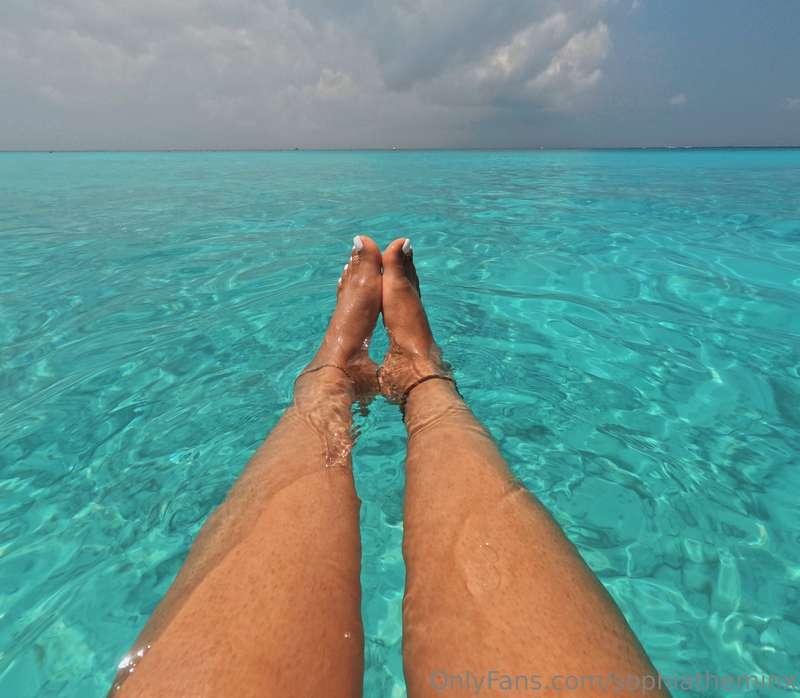 Do you like my feet? Is it my toes, my soles, my arches? 