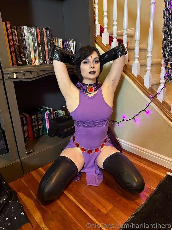 Tied up Tuesday, Raven edition!Sending it to your inbox now!..