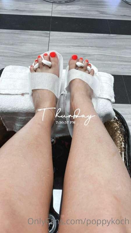 If anyone is into feet and feeling like covering my pedicure..