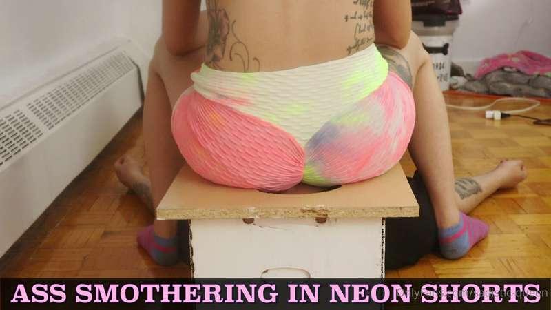 Ass Smothering In Neon Shorts - {HD 1080p}
_________________..