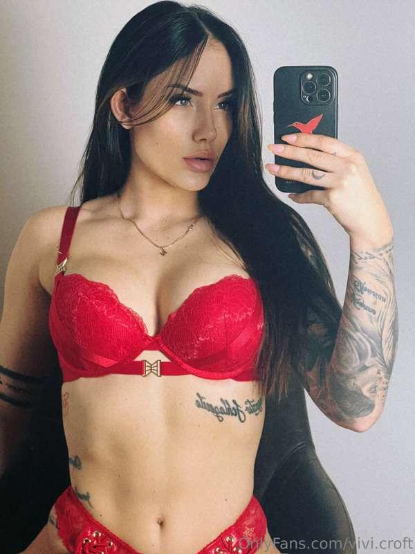 What´s your favorite colour? if you don´t like red, i could ..