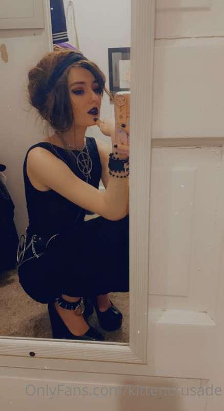 hi everyone! i’m in the middle of moving out and living alon..
