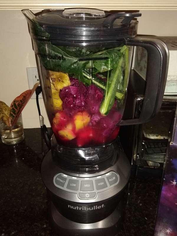 I'm going to drink the fuck out of this today 🍍🍌🍎🥝🍓🥬
Been fo..
