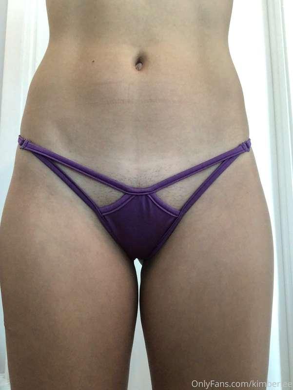 Message me if you’d like to buy a pair of panties!! 😋