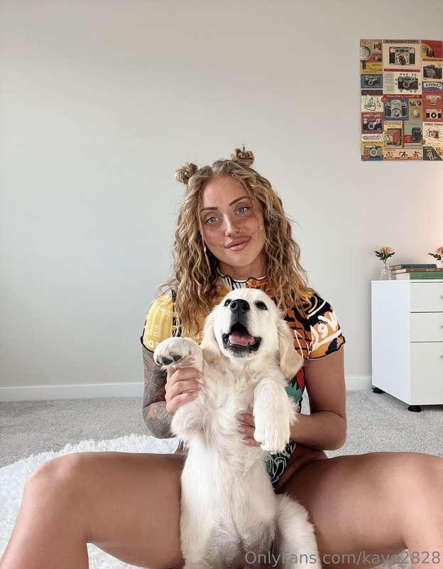 Cum hang with me and the puppies LIVE tonight at 7PM CST😘 Ma..