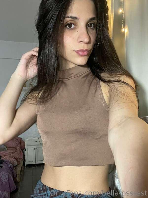 what kind of content do you like more ass or titts? 💗