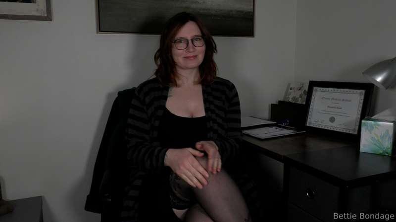 New clip out tonight! Fun psychiatrist JOI/masturbation vid ..