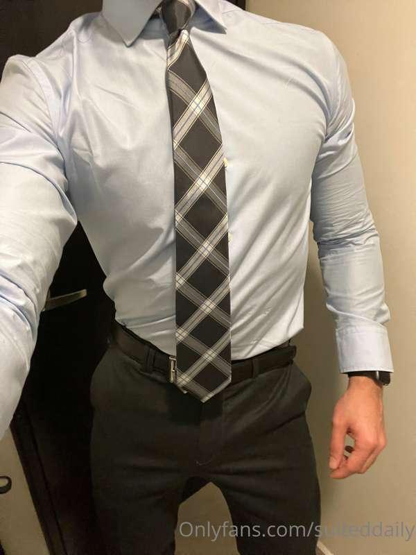 Who’s ready for a 2022 full of hot horny suited daily ❤️‍🔥